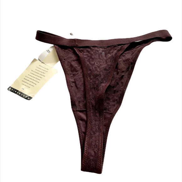 Vintage Private Affair burgundy lace stretchy thong NWT SZ 6 - Picture 3 of 3